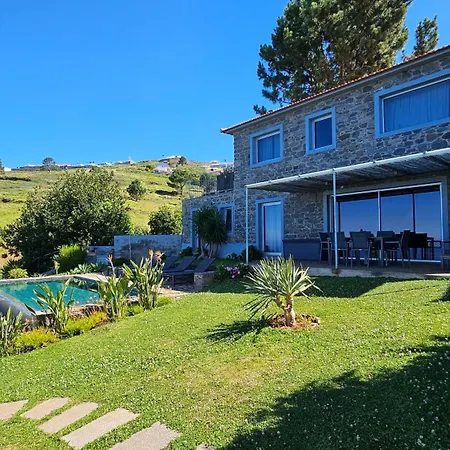 Villa Cantinho Da Natureza - Nature & Tranquility - Heated Pool Optional *